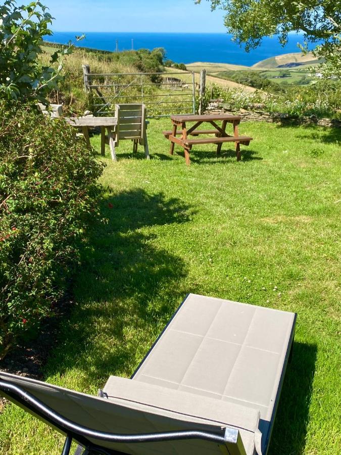 Polrunny Farm Blackberry Cottage - Cornwall Bliss In Sight Of The Sea Боскасл Экстерьер фото